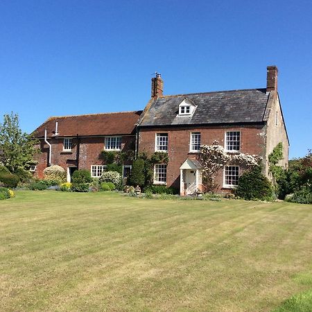 Moors Farmhouse Bed & Breakfast East Knoyle ภายนอก รูปภาพ