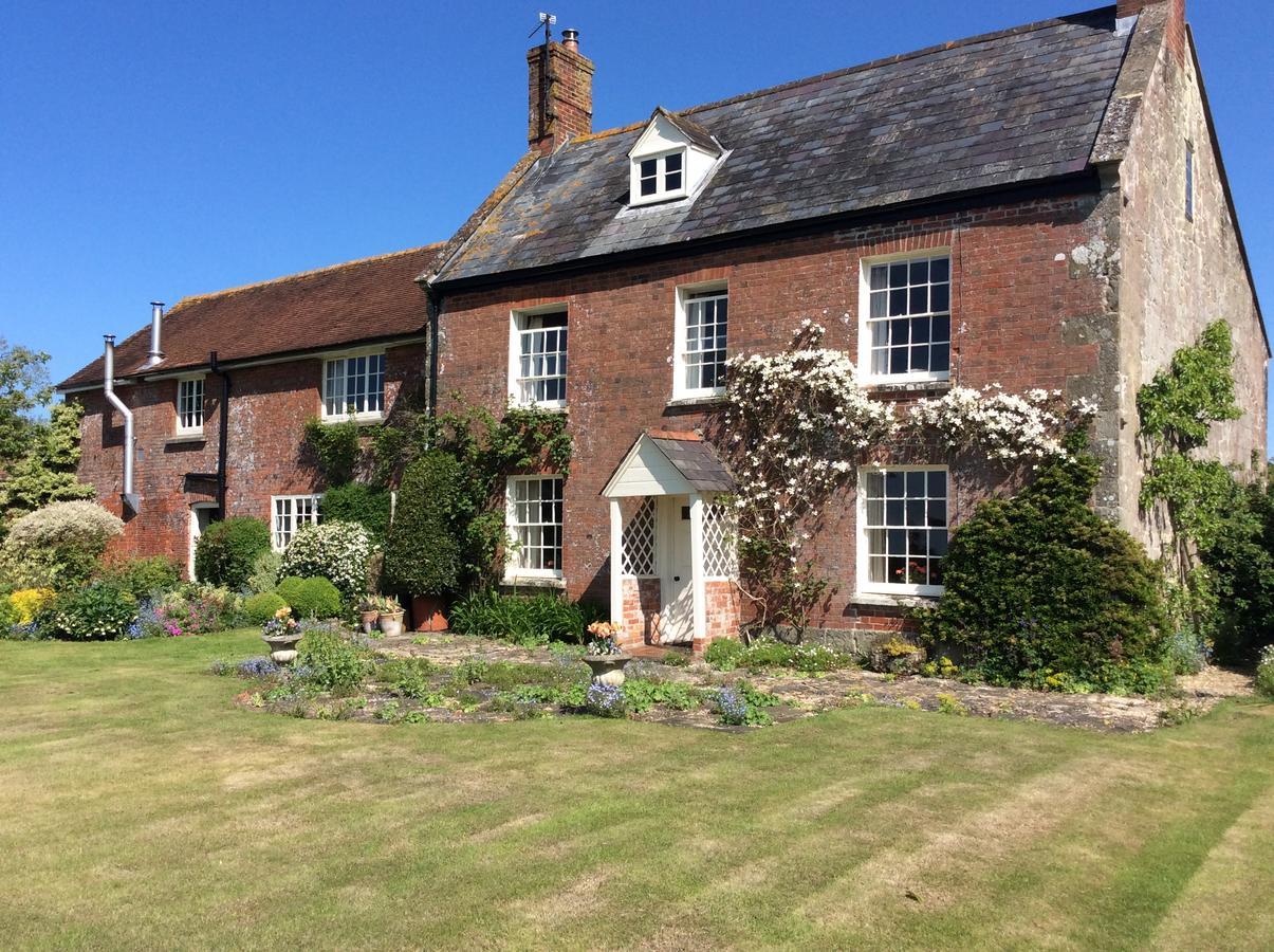 Moors Farmhouse Bed & Breakfast East Knoyle ภายนอก รูปภาพ